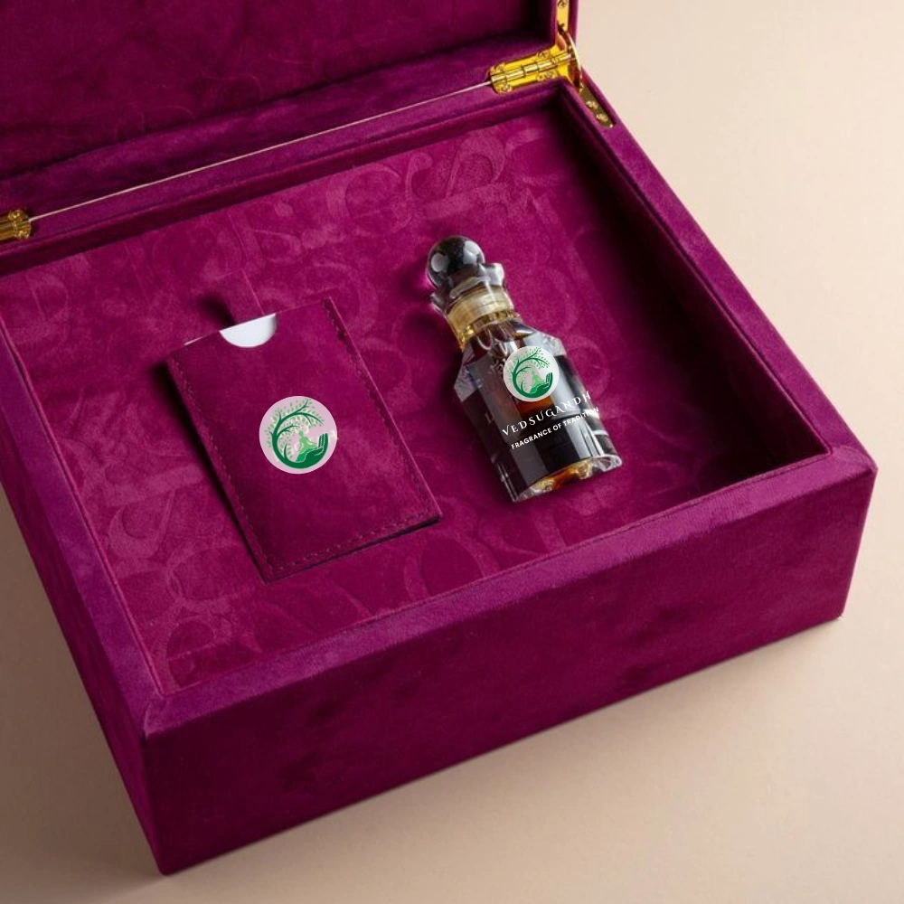 Itra Kastoori With Sheesham Gift Box